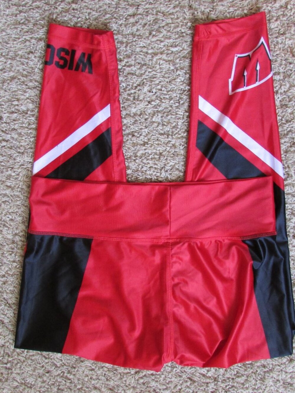 NWOT XL Wisconsin Badgers Red Leggings Sideline Apparel